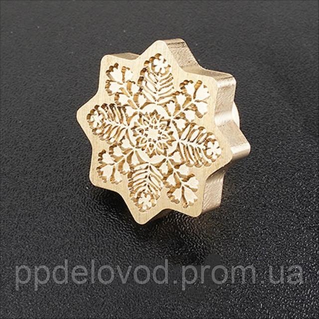 Сургучный оттиск Снежинка 3D 30мм, цвет в ассортименте